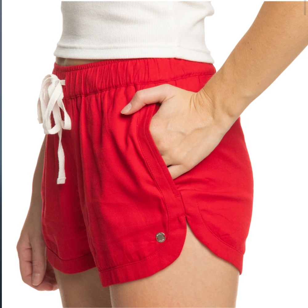 2 PAIRS ROXY IMPOSSIBLE LOVE WOMEN’S SHORTS RED AND BLUE
